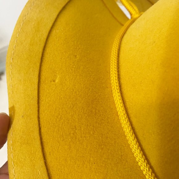 Vintage Mr. John Classic 100% Mustard Wool Mouchoir Melange Felt Cloche Hat - Picture 5 of 8